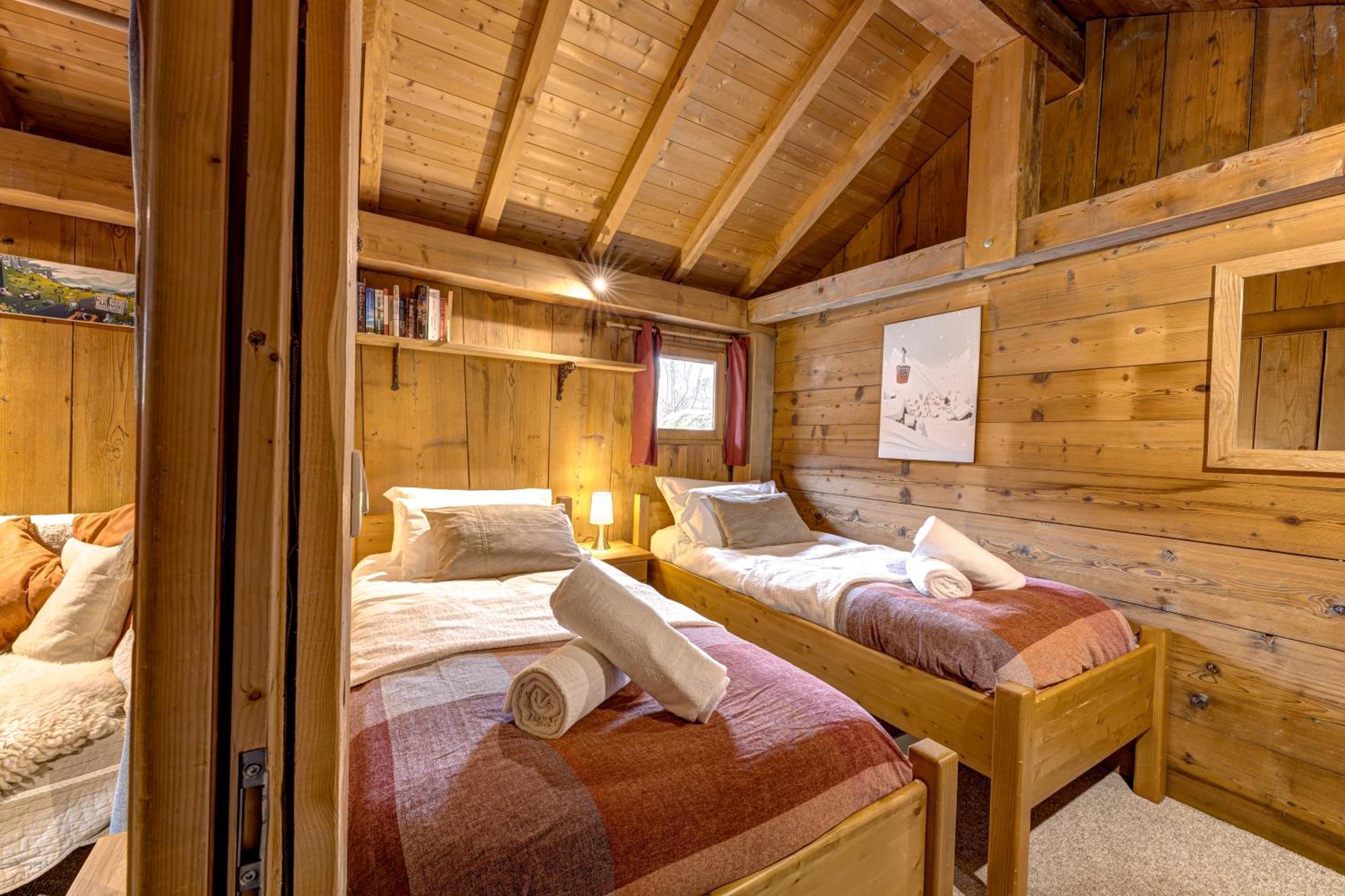 Tiki Lodge - Hot Tub & Sauna Шамоні Екстер'єр фото
